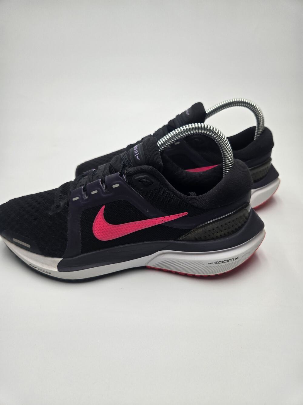 Nike Air Zoom Vomero 16 Black Hyper Pink Women's 6.5 Running DA7698-002